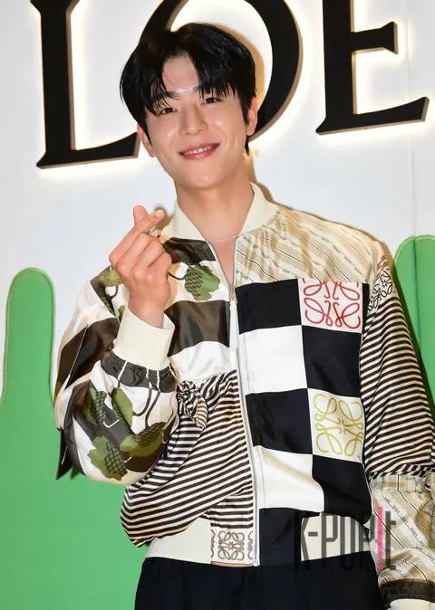 Chae Jong-hyeop — Launch