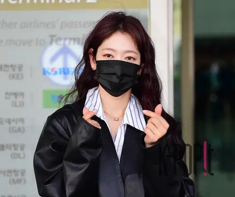 Park Shin-hye — Airport