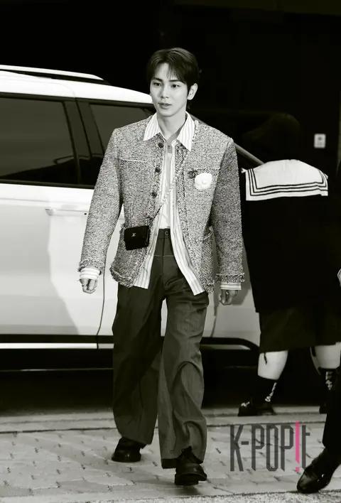 Key (SHINee) — Launch