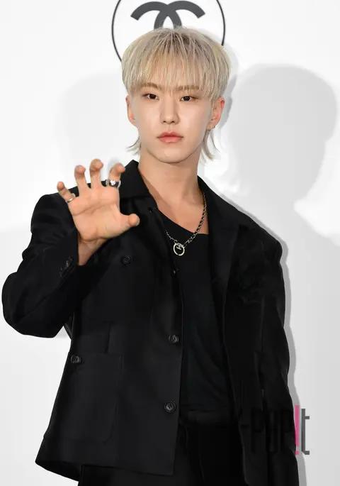 Hoshi (SEVENTEEN) — Launch