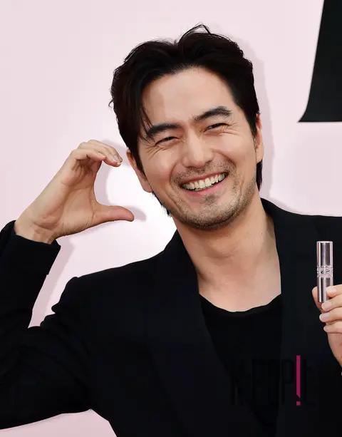 Lee Jin-wook — Launch
