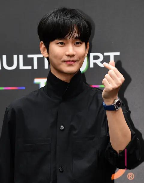 Kim Soo-hyun — Launch
