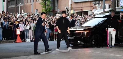 Kim Soo-hyun — Queen of Tears Wrap Party