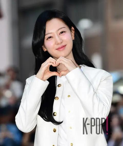 Kim Ji-won — Queen of Tears Wrap Party
