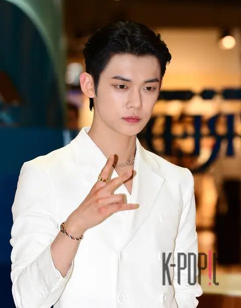Yeonjun (TXT) — Launch
