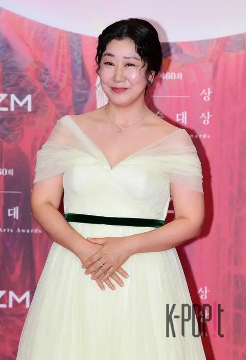 Ra Mi-ran — Baeksang Arts Awards Red Carpet