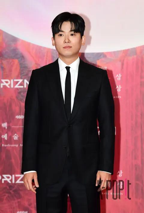 Jo Hyeon-chul — Baeksang Arts Awards Red Carpet