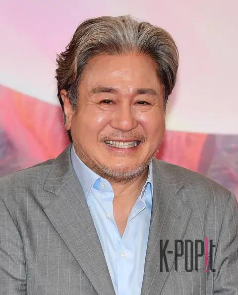 Choi Min-sik — Baeksang Arts Awards Red Carpet