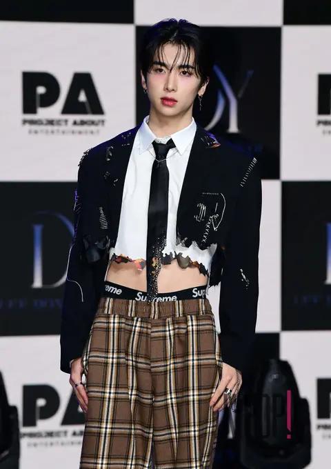 Lee Dong-yeol — Showcase