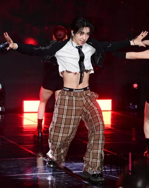 Lee Dong-yeol — Showcase