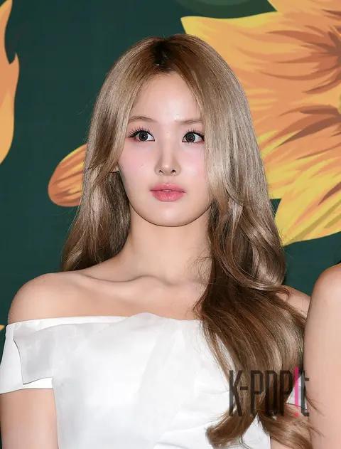 Belle (KISS OF LIFE) — Brand Customer Loyalty Awards Red Carpet