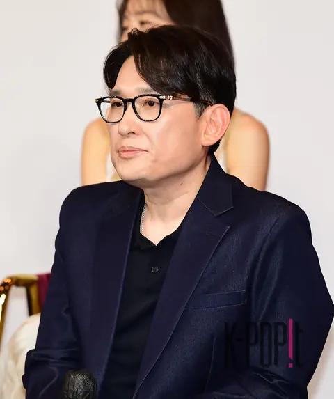 Director Han Jaelim — The Eight Show Production Briefing