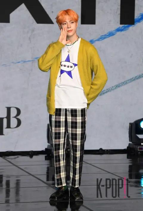 HUIBE J.der — Showcase