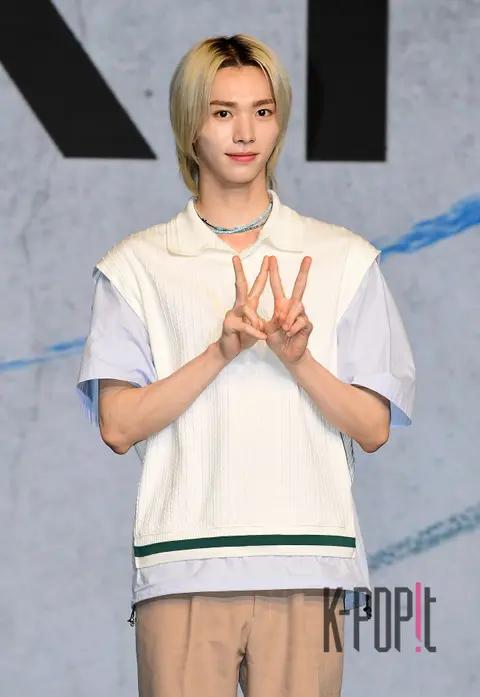 HUIBE Jin-beom — Showcase