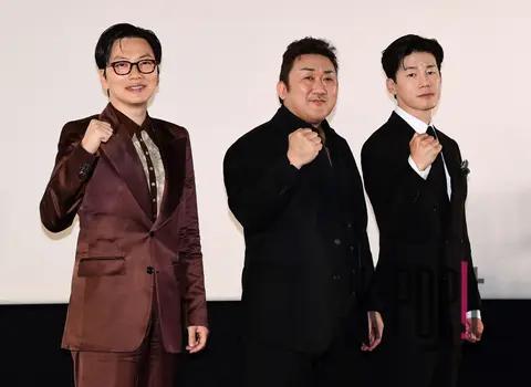 Lee Dong-hwi, Ma Dong-seok, Kim Moo-yeol — Crime City 4 Box Office Gratitude