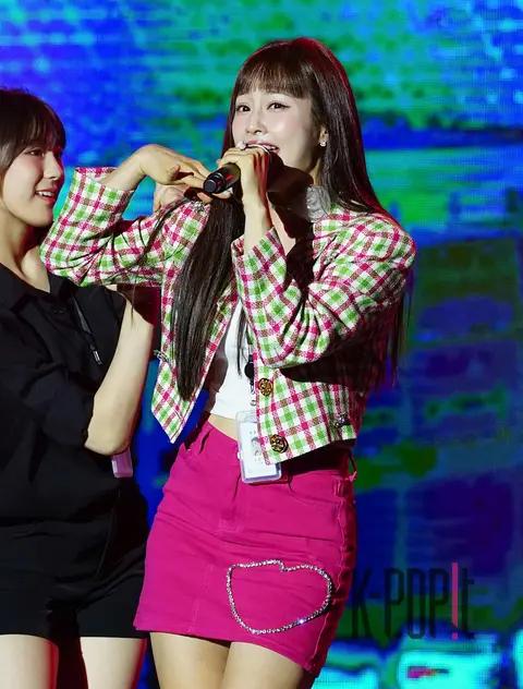 So Yu-mi — Seoul Rose Festival