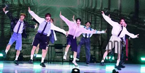NesGi — Showcase Debut