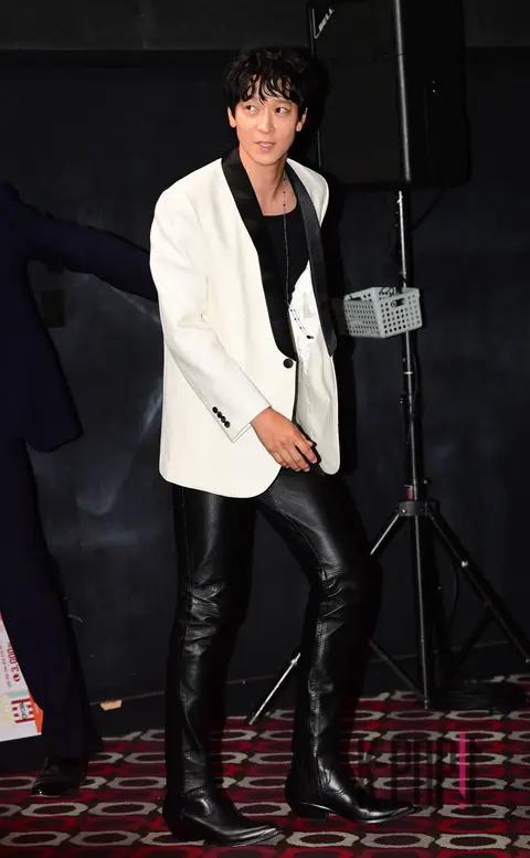 Kang Dong-won — The Architect Press Premiere