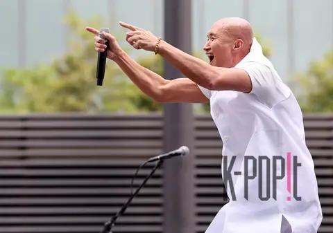 NewJeans — Samsung Union Performance