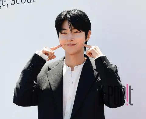 Hwang In-youp — Launch