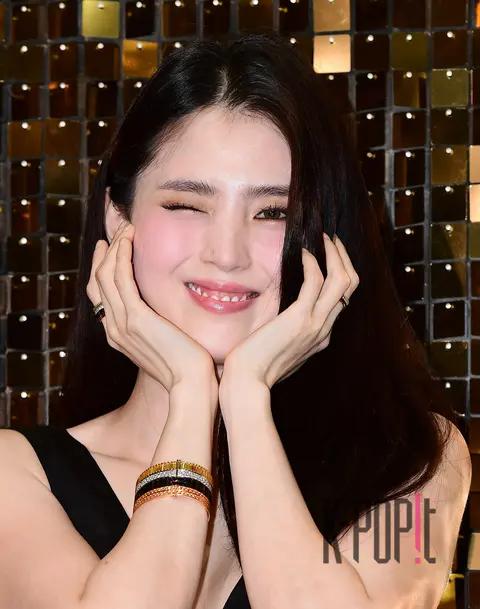 Han So-hee — Launch