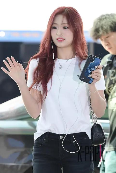 Ahyeon (BABYMONSTER) — Airport