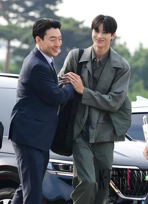 Byeon Woo-seok — Airport