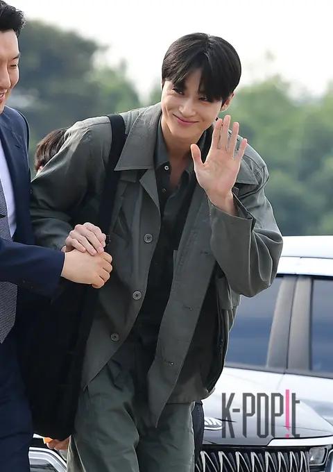 Byeon Woo-seok — Airport