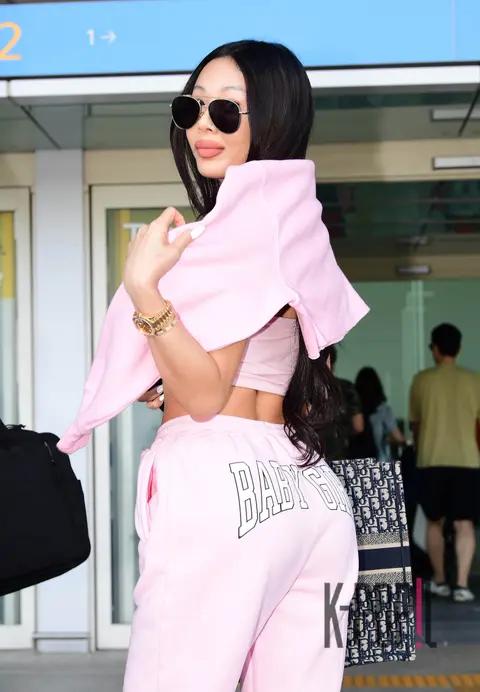 Jessi — Airport