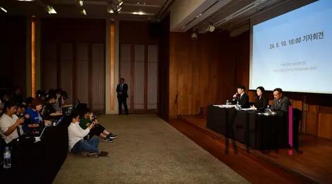 Attorney Lee Jae-hak — Emergency Press Conference
