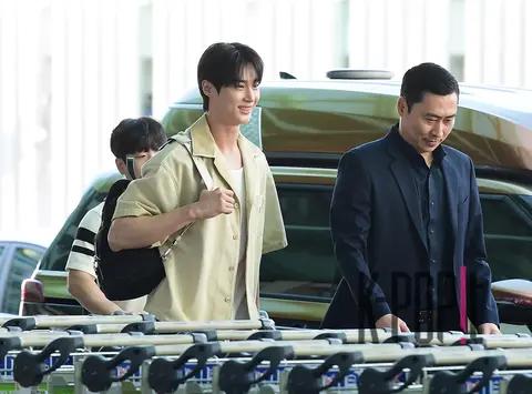 Byeon Woo-seok — Airport