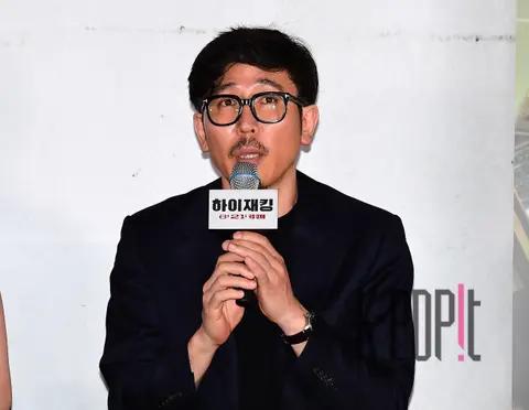Director Kim Sung-han — Hijacking Press Screening