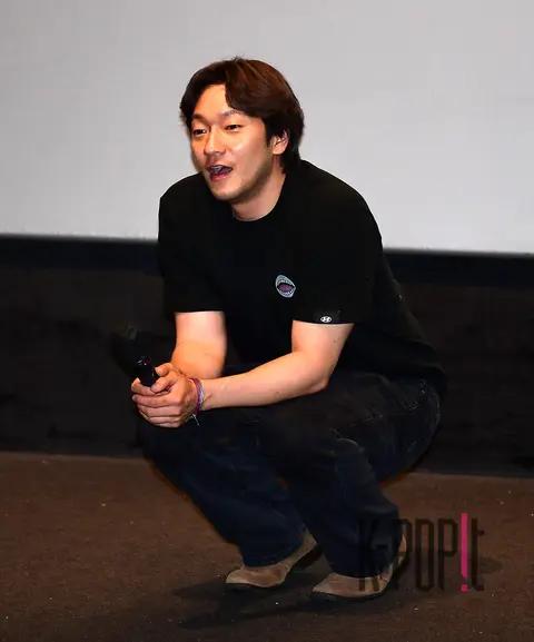 Son Seok-gu — Night Fishing Stage Greeting