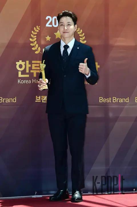 Shim Hyung-tak — Best Brand Awards