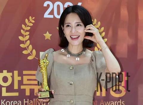 Oh Hyun-gyeong — Best Brand Awards