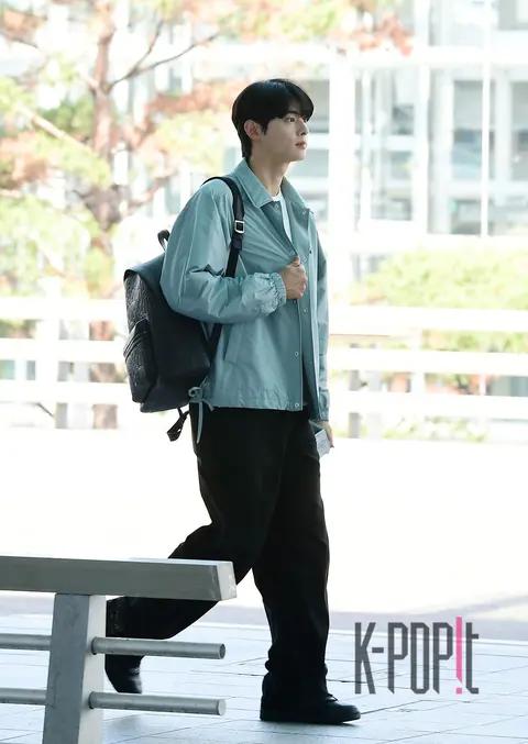 Cha Eun-woo — Airport