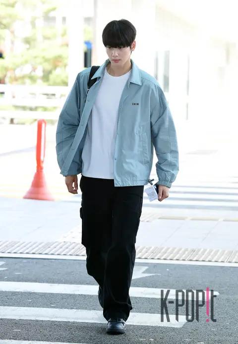 Cha Eun-woo — Airport