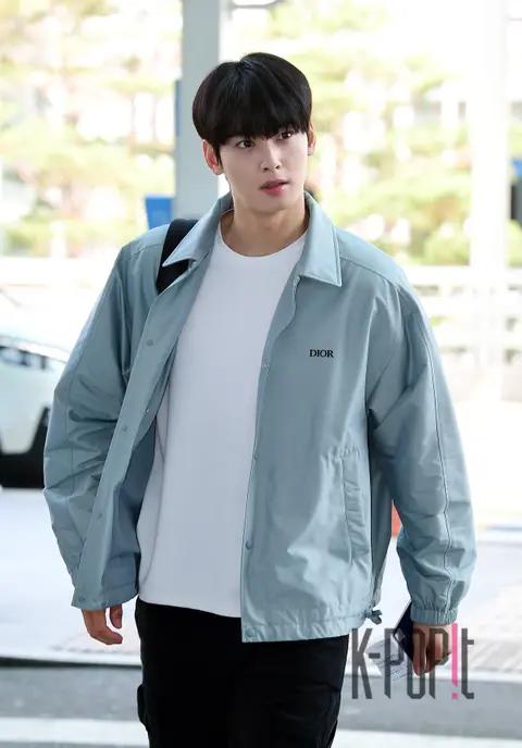Cha Eun-woo — Airport