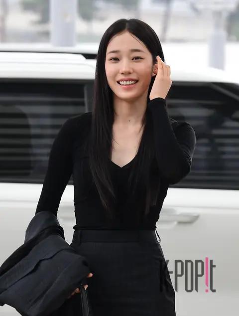 Noh Yun-seo — Airport