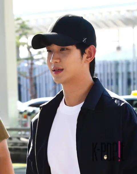 Kim Soo-hyun — Airport