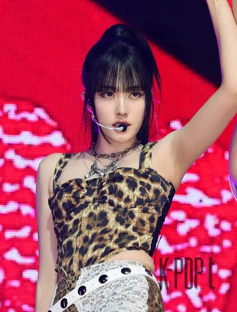 Yoon (STAYC) — Showcase