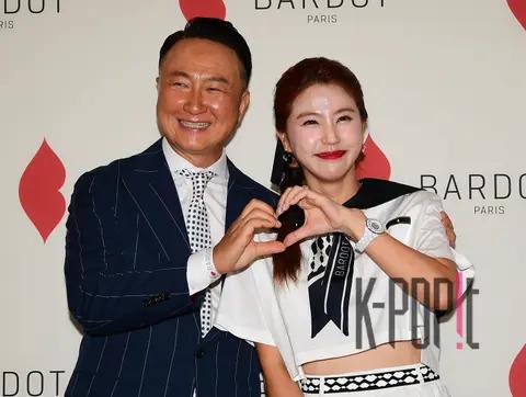 Ju Young-hoon, Lee Yun-mi — Launch