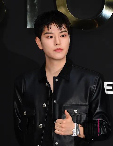 Seungmin (Stray Kids) — Launch