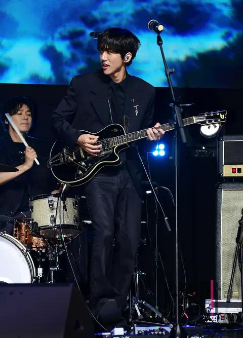 Lee Seung-yoon — Showcase