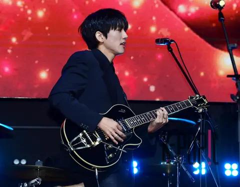 Lee Seung-yoon — Showcase