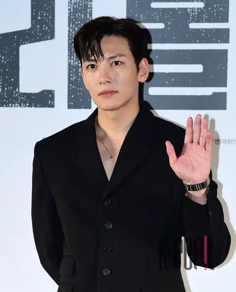 Ji Chang-wook — Revolver Production Briefing