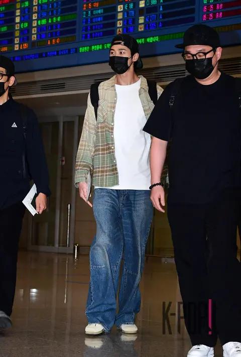 Byeon Woo-seok — Airport
