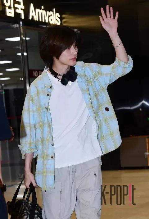 Beomgyu (TXT) — Airport