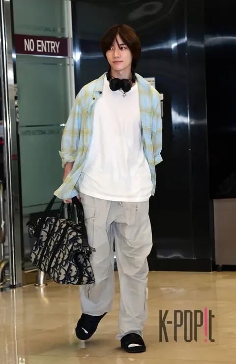 Beomgyu (TXT) — Airport