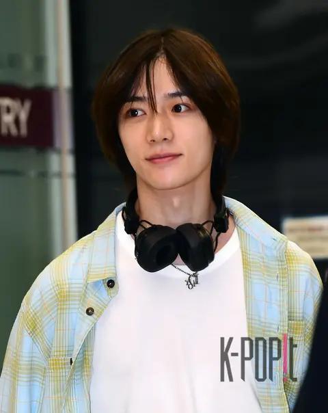 Beomgyu (TXT) — Airport